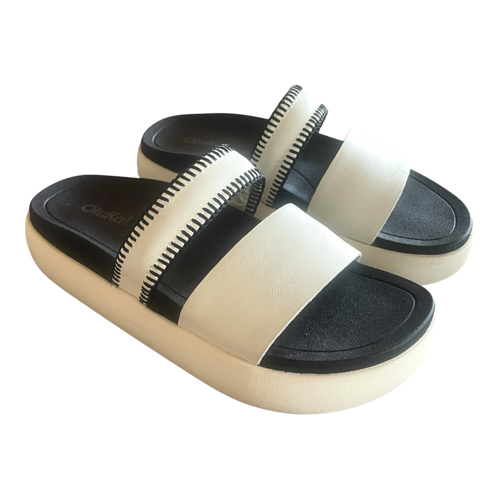 OLUKAI Pae Women's Size 5/ 35 White Leather Black Slip-On Platform Slide Sandals